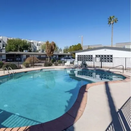 Image 1 - 2020 West Hayward Avenue, Phoenix, AZ 85021, USA - House for rent