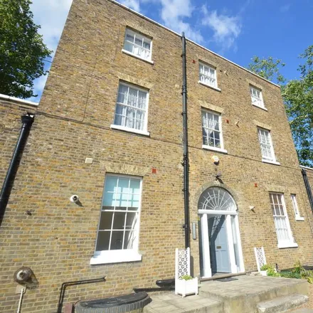 Rent this 1 bed apartment on 11 Vicarage Park in Glyndon, London