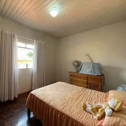 Buy this 3 bed house on Avenida Odilon Borges de Carvalho in Coliseu, Londrina - PR