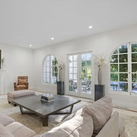 Image 5 - 1880 Loma Vista Drive, Beverly Hills, CA 90210, USA - House for sale