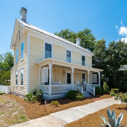 Image 1 - 212 Broad Street, Beaufort, NC 28516, USA - House for sale