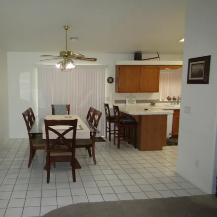 Image 3 - 2014 Burgandy Drive, Lake Havasu City, AZ 86404, USA - House for rent