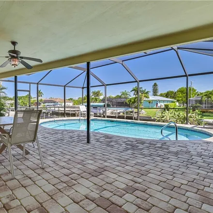 Image 6 - 1907 Southeast 10th Street, Cape Coral, FL 33990, USA - House for sale