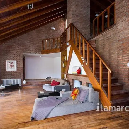 Buy this 3 bed house on Luisa Martel de Los Ríos 2056 in Cerro de las Rosas, Cordoba