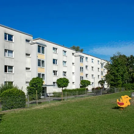 Rent this 3 bed apartment on Holzweg 67 in 40789 Monheim am Rhein, Germany