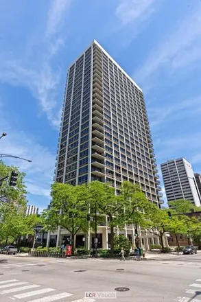 Buy this 1 bed condo on 52-54 West Schiller Street in Chicago, IL 60610