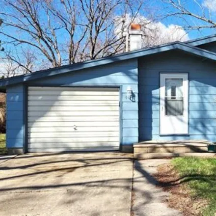 Buy this 3 bed house on 416 Murphy Lane in Yankton, SD 57078