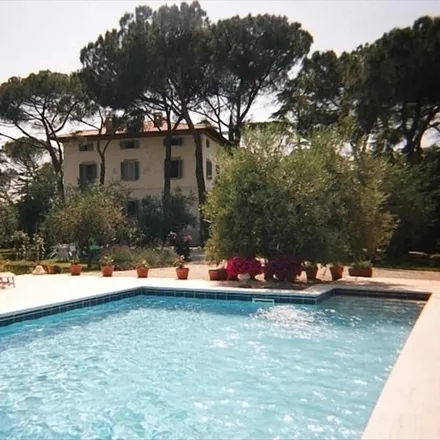 Rent this 8 bed house on 06061 Castiglione del Lago PG