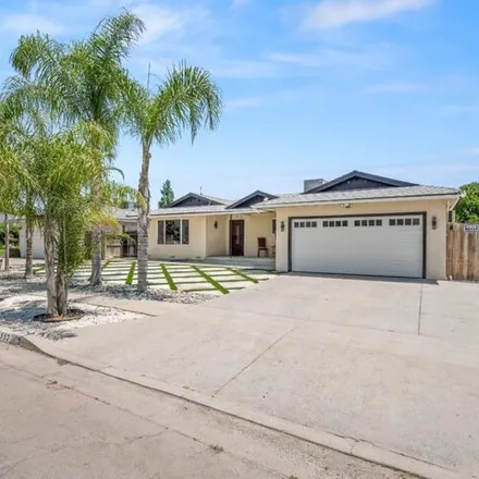 Buy this 4 bed house on 6552 N Augusta St in Fresno, California