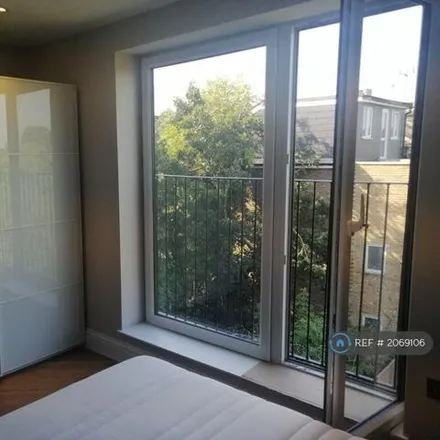Image 6 - 27 Endymion Road, London, N4 1EE, United Kingdom - House for rent