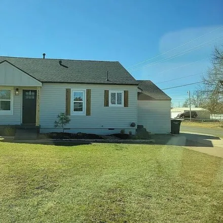 Buy this 1 bed house on 2118 Epperly Drive in Del City, OK 73115