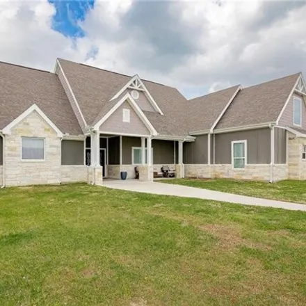 Image 1 - Railroad Street, Inez, Victoria County, TX 77968, USA - House for sale