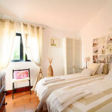 Rent this 5 bed house on Albufeira-Ferreiras in Largo da Estação, 8200-569 Albufeira