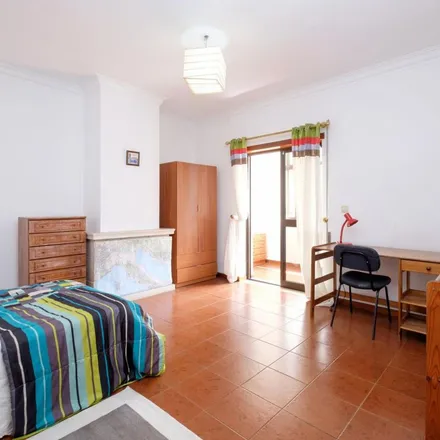 Image 3 - Rua Guilherme Gomes Fernandes 36, 3000-209 Coimbra, Portugal - Apartment for rent