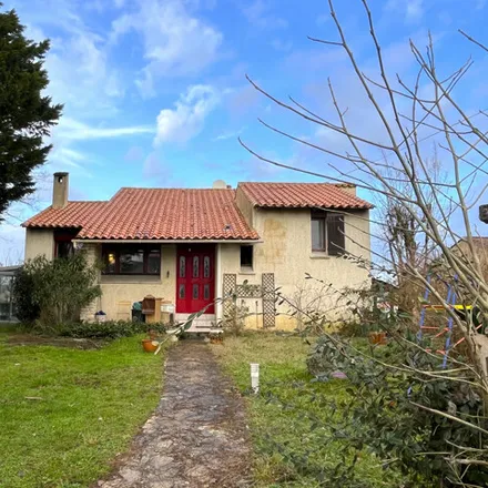 Buy this 3 bed house on 28 Boulevard National in 24500 Eymet, France