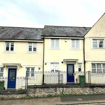 Rent this 2 bed townhouse on Greenbank Fire Station in Longfield Place, Plymouth
