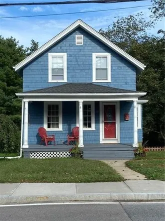 Rent this 3 bed house on 221 High Street in Wakefield, South Kingstown