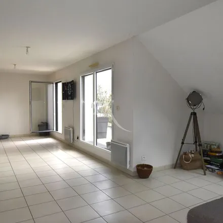 Rent this 3 bed apartment on 9 Place Saint-Pierre in 44470 Carquefou, France