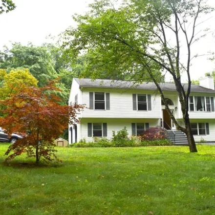 Image 2 - 71 Paradise Ave, Hamden, Connecticut, 06514 - House for sale