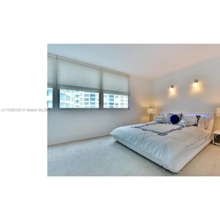 Image 6 - Crystal House Condominiums, 5055 Collins Avenue, Miami Beach, FL 33140, USA - Condo for rent