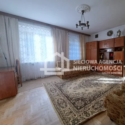 Buy this 3 bed apartment on Leona Wyczółkowskiego 53 in 80-147 Gdansk, Poland