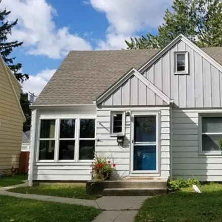 Rent this 3 bed house on 3219 North 87th Street in Milwaukee, WI 53222