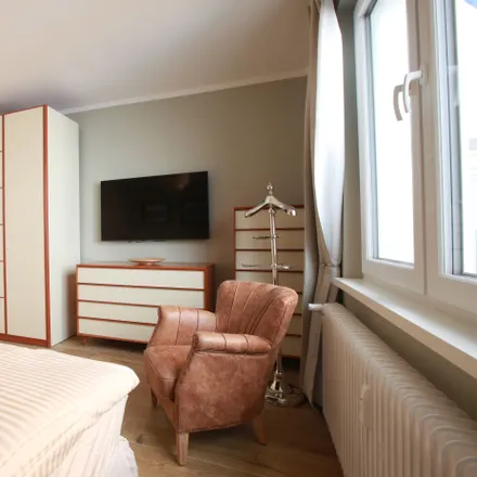 Rent this 3 bed apartment on Bregenzer Straße 11 in 10707 Berlin, Germany