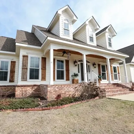 Buy this 4 bed house on 847 Hunters Parkway in Batesville, MS 38606