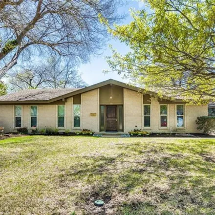 Buy this 4 bed house on 321 Oakcrest Drive in Richardson, TX 75080