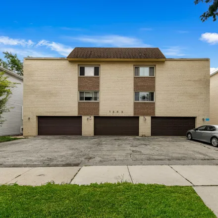 Buy this 2 bed house on 1363 Perry Street in Des Plaines, IL 60016