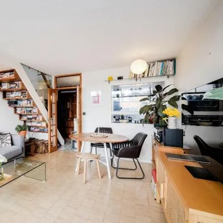 Buy this 2 bed apartment on Hatfield House in Sycamore Street, London