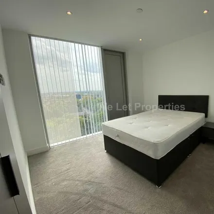 Image 6 - South Tower, Great Jackson Street, Manchester, M15 4AX, United Kingdom - Apartment for rent