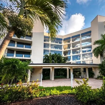 Buy this 3 bed condo on Harbourside Drive in Longboat Key, Sarasota County