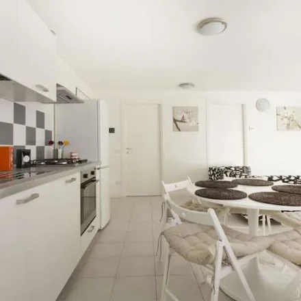 Image 2 - Largo Cavalieri di Malta, 8, 20146 Milan MI, Italy - Apartment for rent