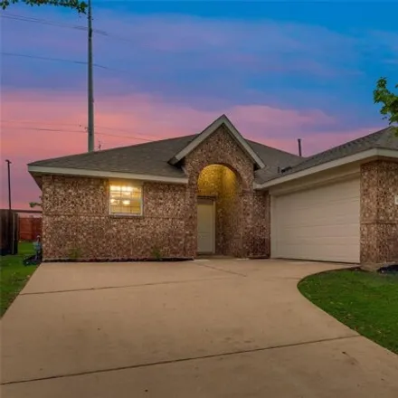 Buy this 3 bed house on 1921 East Miller Road in Garland, TX 75041