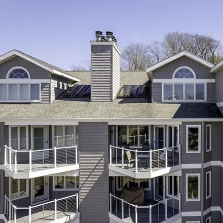 Image 2 - 766 South Harbor Drive, Dewey, Grand Haven, MI 49417, USA - Condo for sale