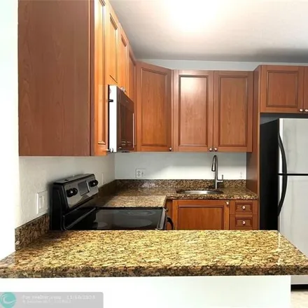 Buy this 2 bed condo on 2651 Northeast 8th Avenue in Wilton Manors, FL 33334