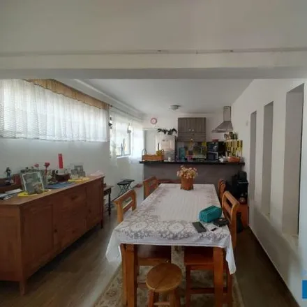 Buy this 2 bed apartment on Rua Rio Grande do Sul in Jardim dos Estados, Poços de Caldas - MG