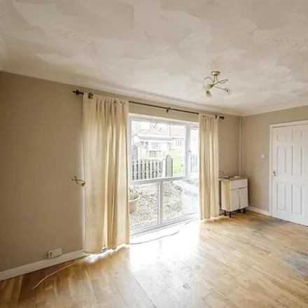 Image 2 - Harlington Court, Denaby Main, DN12 4EP, United Kingdom - Townhouse for sale