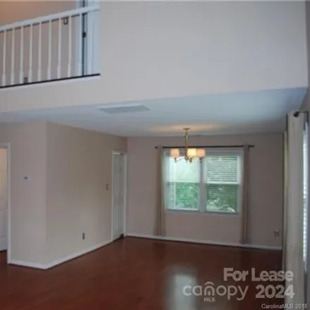 Image 2 - 3229 Silver Pond Court, Charlotte, NC 28210, USA - House for rent