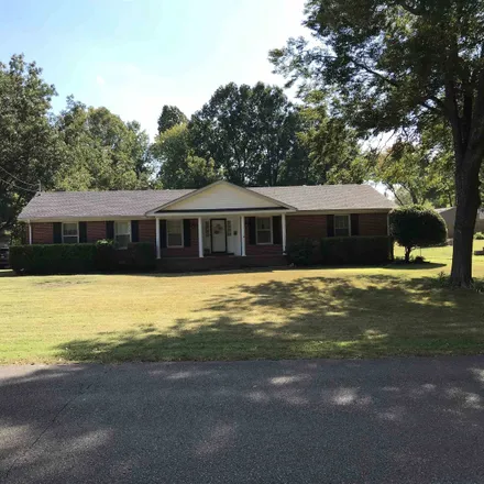 Buy this 4 bed house on 46 Moorewood Drive in Jackson, TN 38305