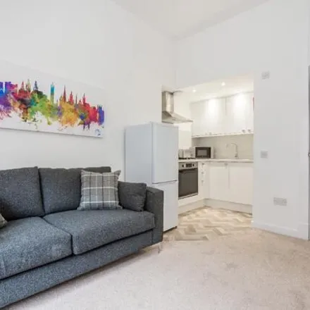 Image 5 - Amisfield Street, North Kelvinside, Glasgow, G20 8LA, United Kingdom - Apartment for rent