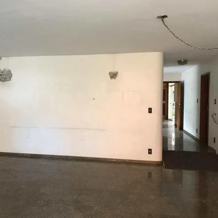 Rent this 3 bed house on Rua Manoel Cembranelli Filho in Centro, Taubaté - SP