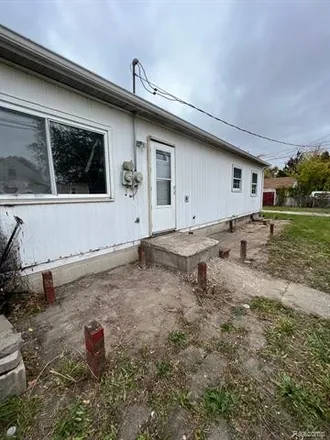 Image 2 - 20951 Woodward Street, Broad Acres, Clinton Township, MI 48035, USA - House for sale