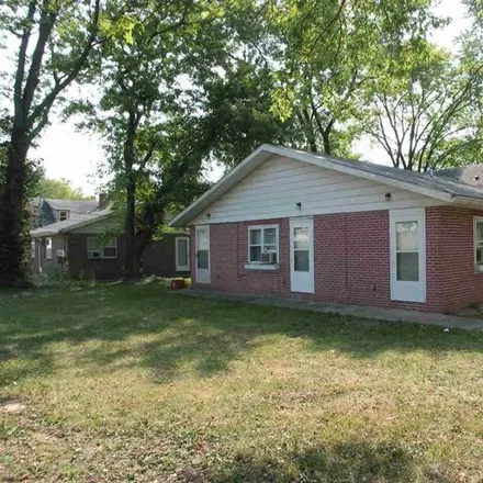 Rent this studio house on 712 North Dunn Street in Bloomington, IN 47408