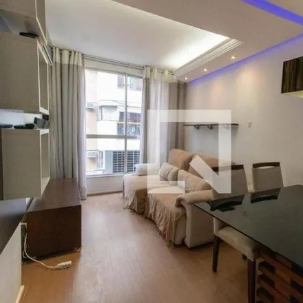 Rent this 2 bed apartment on Rua Joaquim Távora 130 in Icaraí, Niterói - RJ