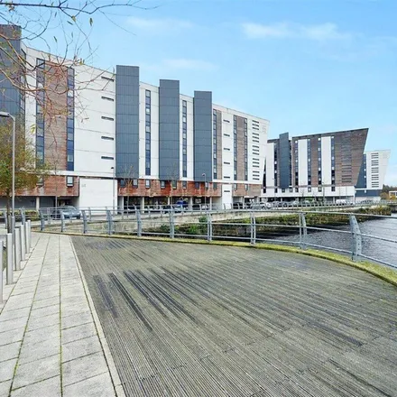 Image 3 - Lock 5, The Decks, Runcorn, WA7 1GJ, United Kingdom - Apartment for rent