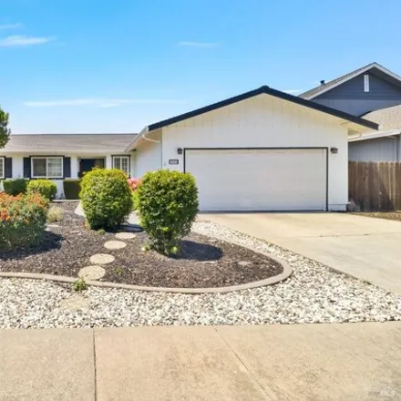 Buy this 4 bed house on 818 Coventry Lane in Fairfield, CA 94533