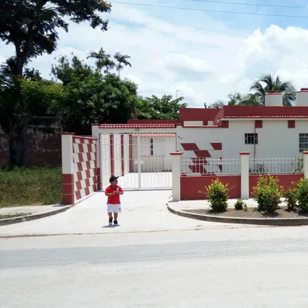 Image 1 - Centro de Prótesis maxilofacial, 23, Holguín, 80100, Cuba - Apartment for rent