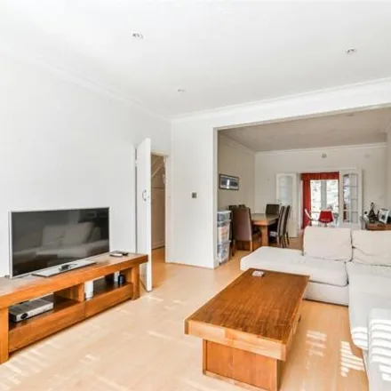 Buy this 3 bed townhouse on Tewkesbury Terrace in Bowes Park, London